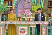 玉巻映美アナウンサーとMCのダウンタウン浜田（右）。