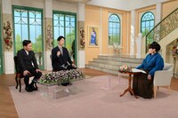 かまいたちと黒柳徹子。(c)テレビ朝日