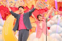 あべこうじ＆高橋愛 (c)フジテレビ