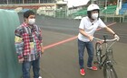 霜降り明星が競輪場の立ち入り禁止エリアに潜入、選手との対決も