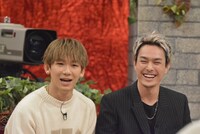 左からNAOTO、今市隆二。(c)読売テレビ