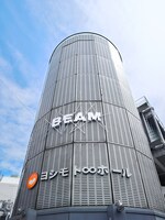 ヨシモト∞ホール外観