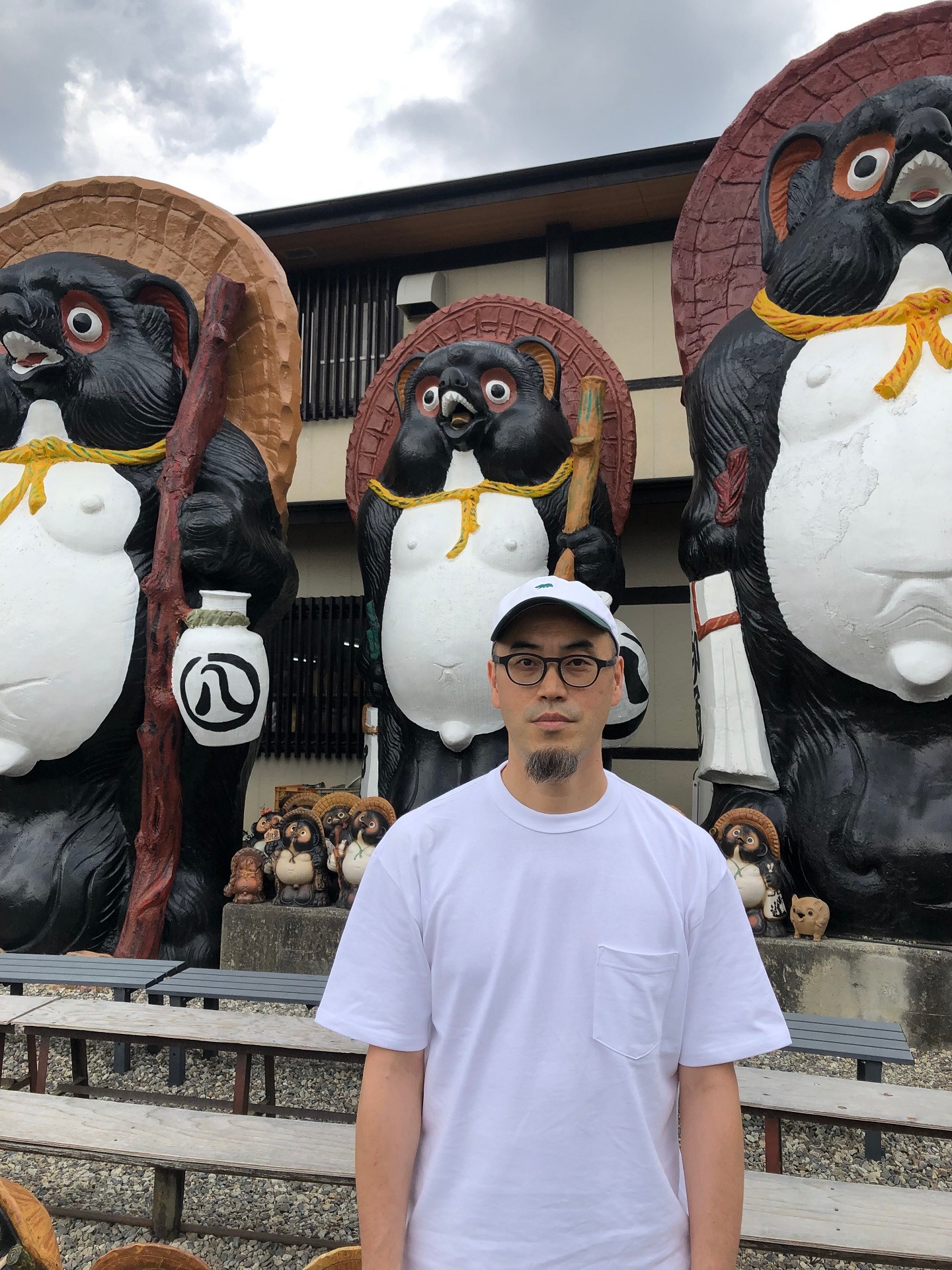 せきしろ