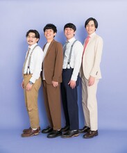 「steady.」2021年12月号（宝島社）より、オズワルドとカベポスター。
