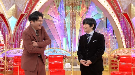 収録後にコメントする千鳥ノブとバカリズム。(c)テレビ朝日