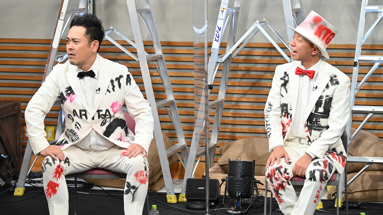 くりぃむしちゅー有田とバイきんぐ小峠。(c)TBS