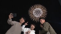 「男3人旅」を繰り広げる（左から）妻夫木聡、櫻井翔、佐藤隆太。(c)TBS
