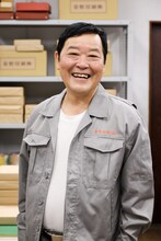 「木曜劇場『SUPER RICH』」に出演するダチョウ倶楽部・上島。(c)フジテレビ