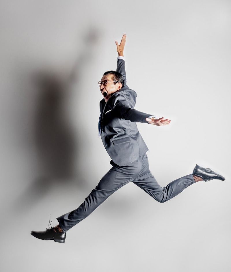 イワイガワ・岩井ジョニ男