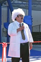 空気階段・鈴木もぐら