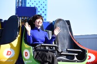 「ファイト イッパーツ！」に乗車する黒田有彩。