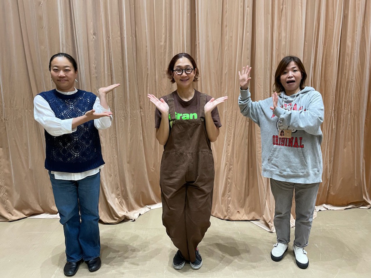 ゲストの北陽・虻川（中央）。