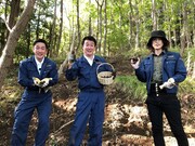 左から辻岡義堂アナウンサー、加藤浩次、ROLAND。(c)日本テレビ