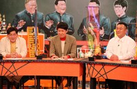 （左から）サンドウィッチマン富澤、小籔千豊、アンタッチャブル山崎。(c)テレビ朝日