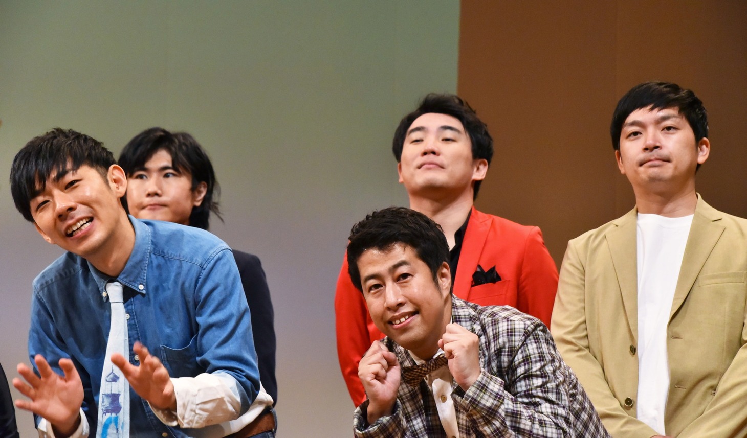 （前列左から）トンツカタン森本、ウエストランド井口、（後列左から）ランジャタイ、ウエストランド河本。