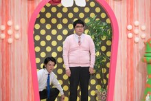 「霜降りミキXIT」に“殴り込み”するマヂカルラブリー。(c)TBS