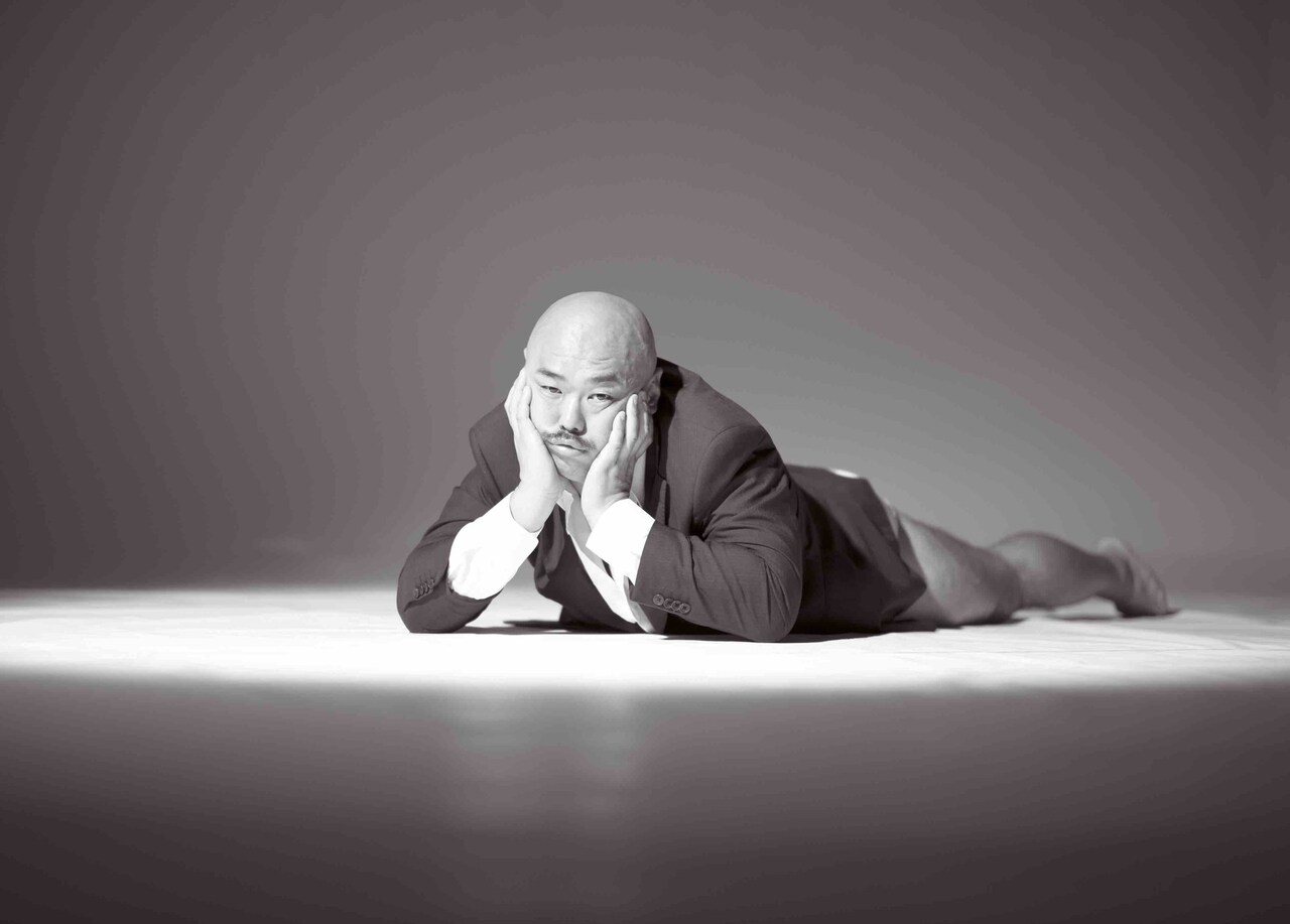 永山瑛太が45人を撮影した写真集に安田大サーカス・クロちゃん