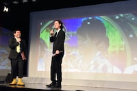 粗品のR-1制覇を振り返る霜降り明星。