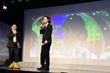 粗品のR-1制覇を振り返る霜降り明星。