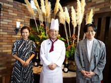 左から小島瑠璃子、和牛。