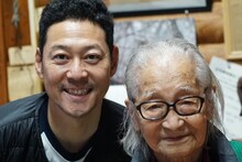 「東野幸治のネイチャーなの？」第2シーズンより、東野幸治（左）と畑正憲氏（右）。