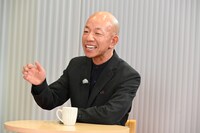 バイきんぐ小峠 (c)RKB