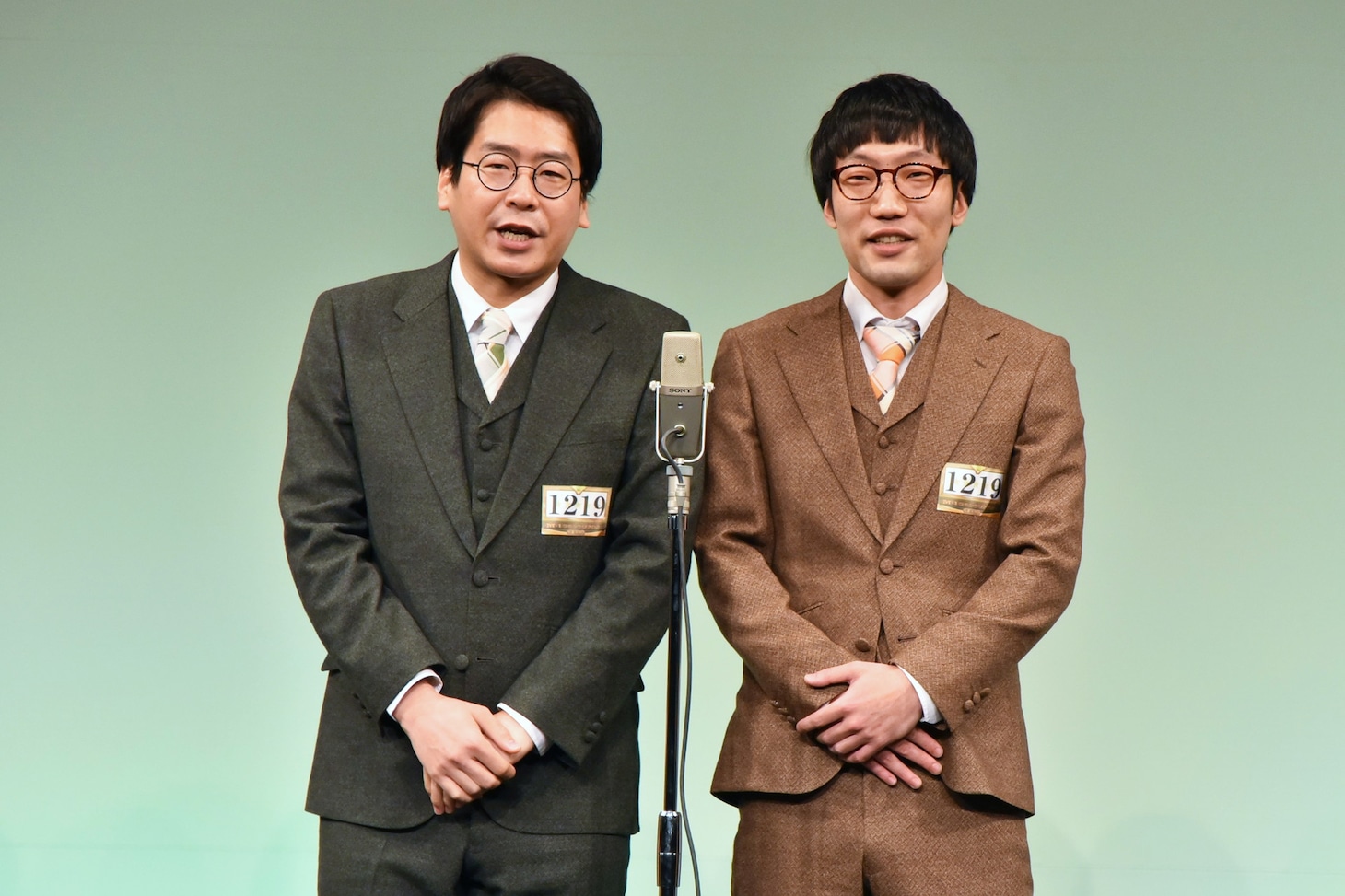 男性ブランコ