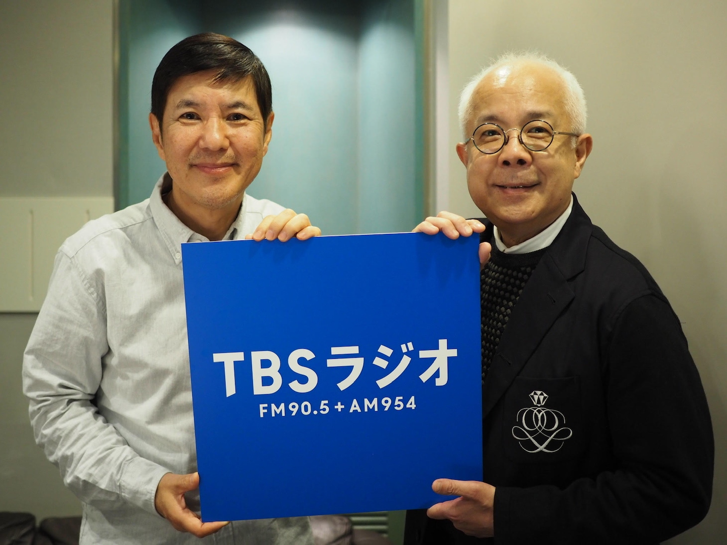 左から関根勤、小堺一機。(c)TBSラジオ