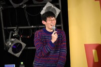 ロングコートダディ堂前