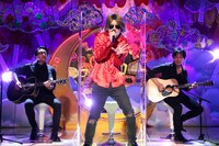 日谷ヒロノリfeat.シマッシュレコード (c)フジテレビ