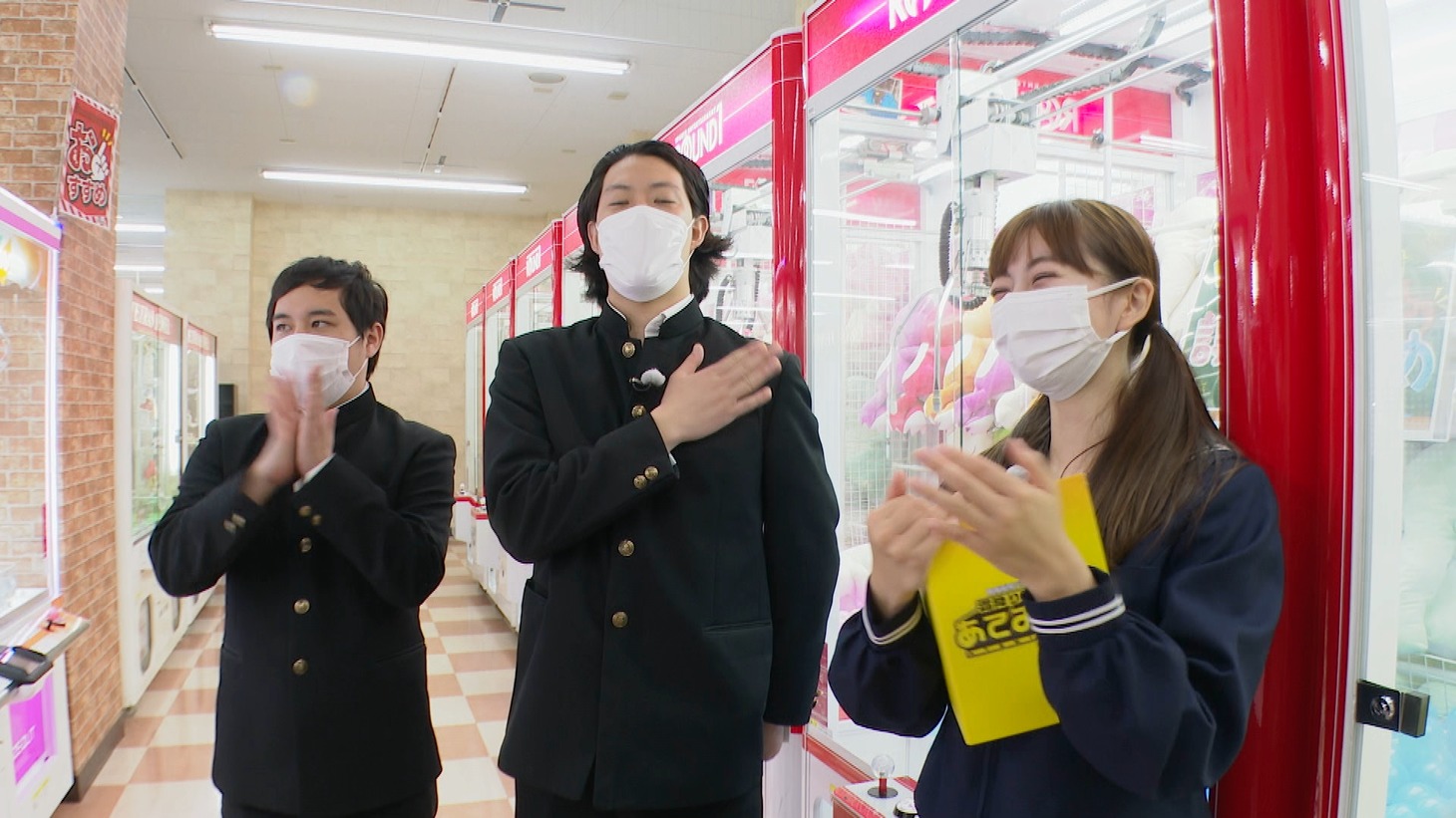 「霜降り明星のあてみなげ」より。(c)静岡朝日テレビ