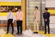 マヂカルラブリーとカベポスター。(c)関西テレビ