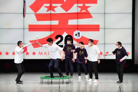 「笑い飯の漫才天国」大阪公演の様子。