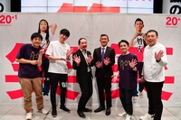 左から博多華丸・大吉、笑い飯、中川家。