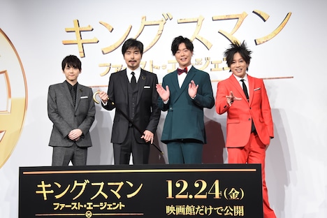 左から梶裕貴、小澤征悦、ぺこぱ。