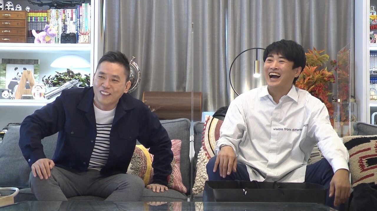 爆笑問題・太田と劇団ひとり。(c)TBS