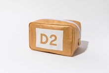 「ロングコートダディの井上さん段ボールポーチ」