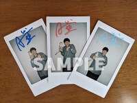 亜生のサイン入りチェキのイメージ。