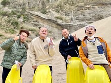 左からU字工事・福田、カミナリまなぶ、U字工事・益子、カミナリたくみ。