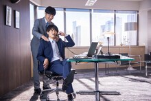 CM撮影中のジャルジャル。