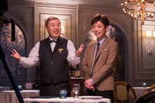 CM撮影中のフットボールアワー。