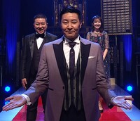 左からチョコレートプラネット、滝菜月アナウンサー。(c)日本テレビ