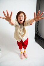 「Amazon プライム・ビデオ 最新＆傑作ガイド」より、森三中・黒沢。