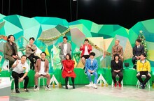 「やすとものいたって真剣です」に出演する（前列左から）インディアンス、ゆにばーす、ランジャタイ、（後列左から）見取り図、モグライダー、ニューヨーク。(c)ABCテレビ