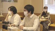 はなしょーがドラマ「黙食女子」出演、うどん屋で“女子トーク”