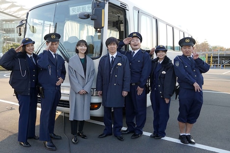 「突破交番」撮影の様子。(c)日本テレビ