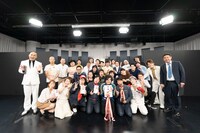 「第15回SMAホープ大賞」の出演者たち。