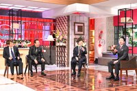 左からさまぁ～ず、内村光良、今田耕司。(c)日本テレビ