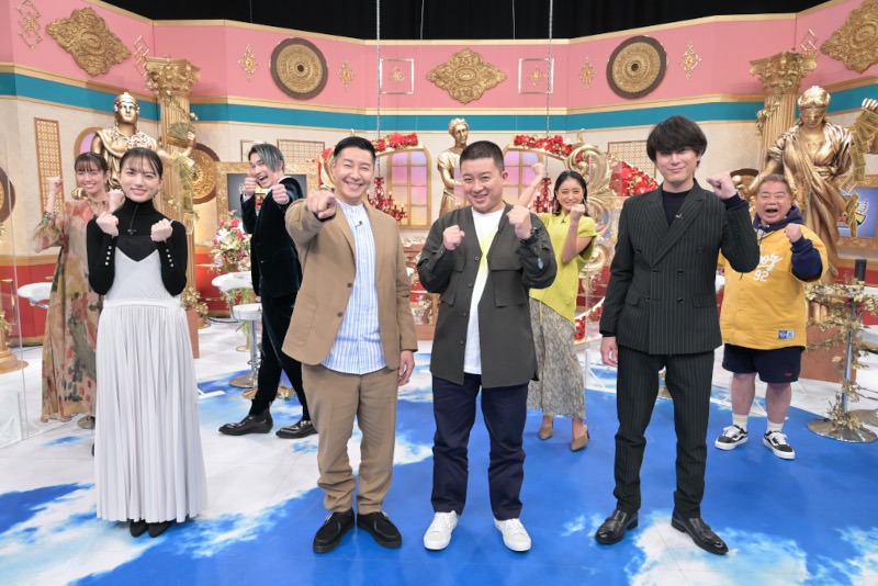 「『再現できたら100万円！THE神業チャレンジ』新春4時間スペシャル」スタジオ出演者たち。(c)TBS
