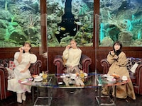 （左から）田中みな実、藤田ニコル、浜辺美波。(c)関西テレビ